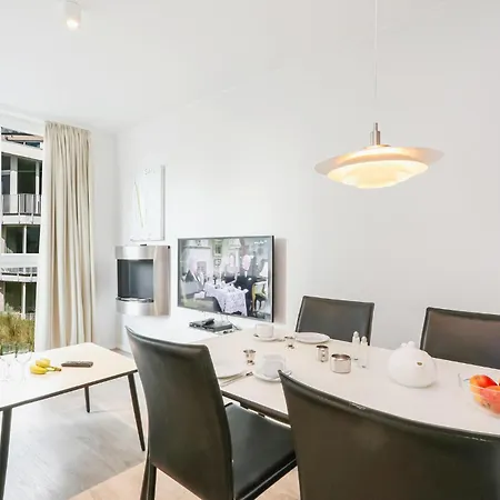 Duenenvilla 19, Whg 1 *